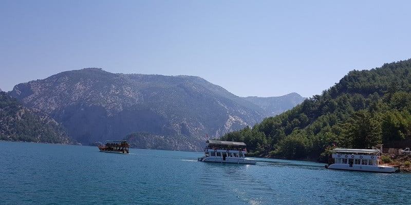 Yeşil Göl'de Cabrio Otobüs ve Tekne Gezisi